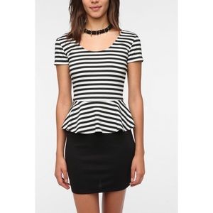 URBAN OUTFITTERS NWT XS STRIPED BLOCKED PEPLUM